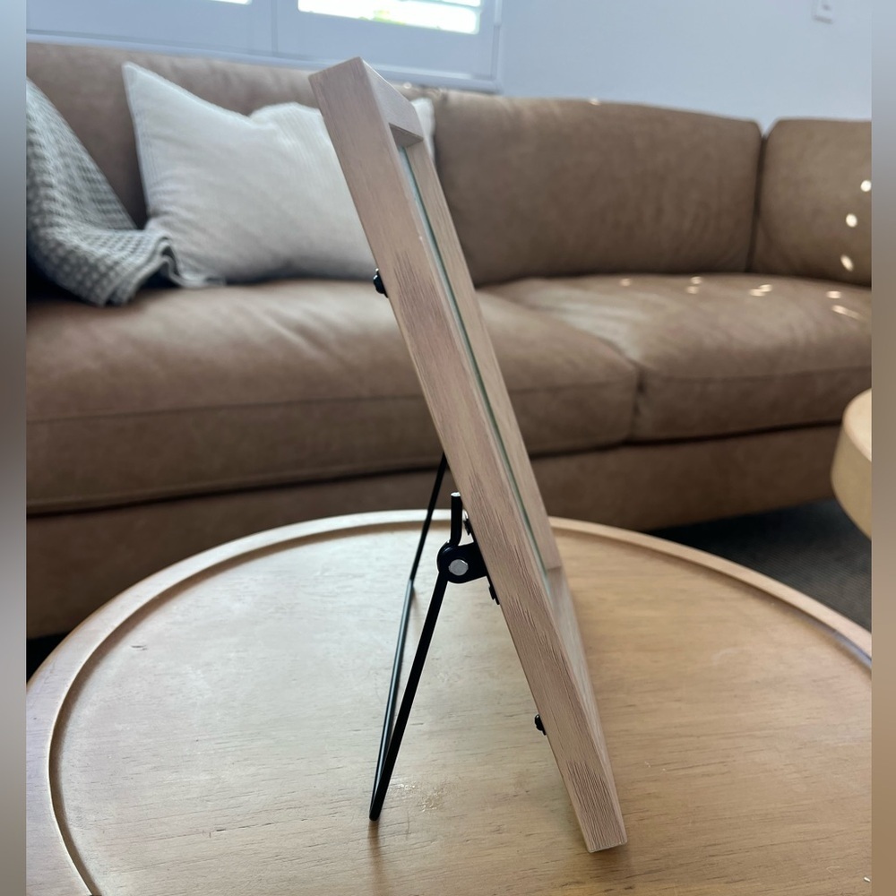 Easel Float Frame 7x9 float to 5x7 Wood Colored Black Metal Modern Contemporary - Picture 3 of 6